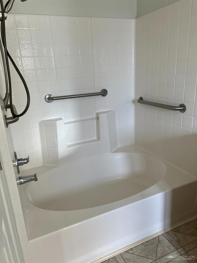 10656 Pretoria Rd, Tehachapi, CA 93561 - photo 6