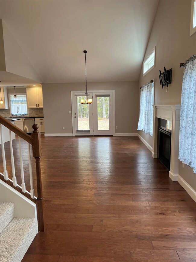 110 Gateway Dr unit B, Chesterfield, NH 03443 - photo 3
