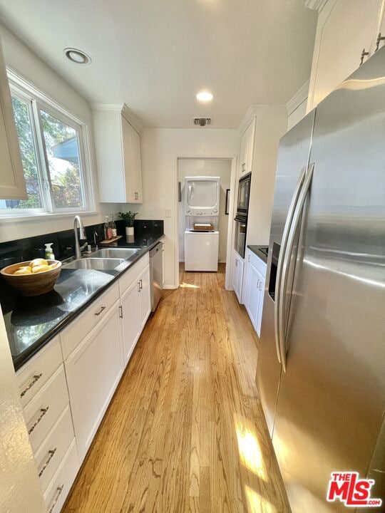 11419 Charnock Rd, Los Angeles, CA 90066 - photo 5