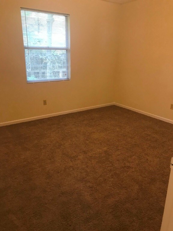 206 Kirk Ln unit 10, Pendleton, SC 29670 - photo 7