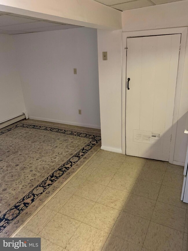 2152 Farmington Ave unit B, Boyertown, PA 19512 - photo 5