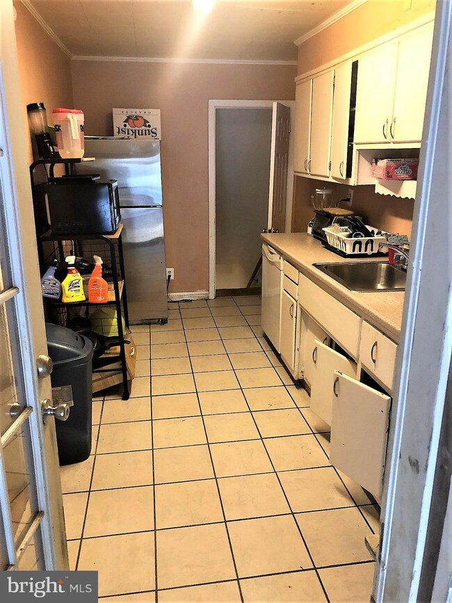 970 Fairmount Ave, Towson, MD 21204 - photo 4