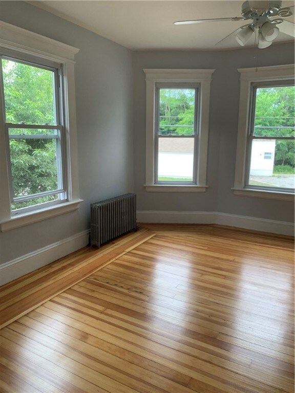 1094 Toll Gate Rd unit 2, Warwick, RI 02886 - photo 4