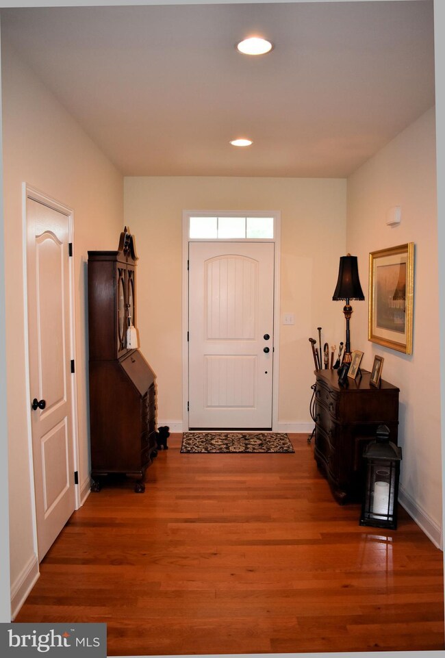 680 Franklin Square Dr, Chambersburg, PA 17201 - photo 5