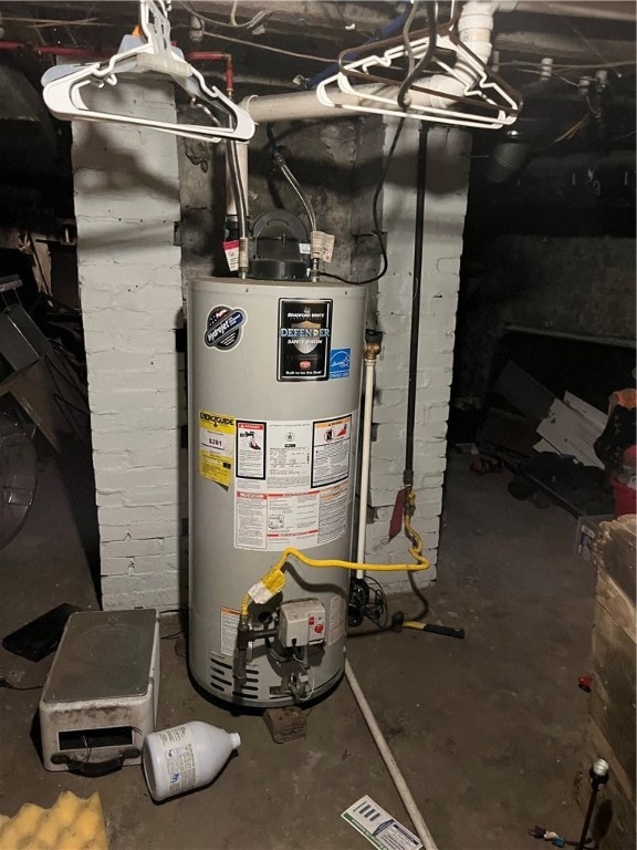 415 Bleakley Ave, New Castle, PA 16101 - photo 7