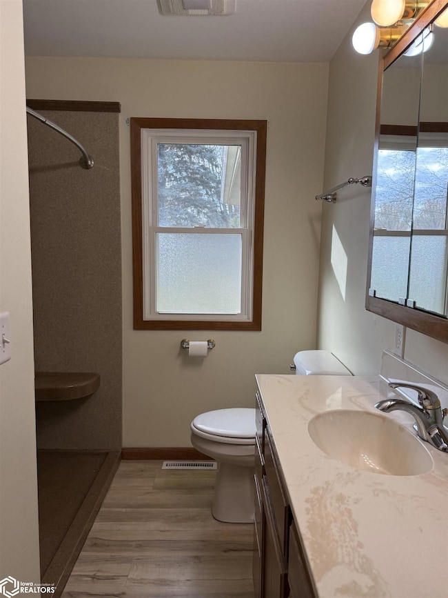 1601 N Main St, Carroll, IA 51401 - photo 2