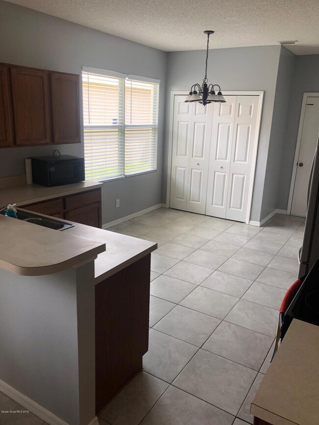 Kitchen Overview