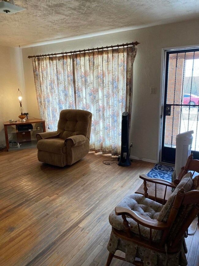 7503 Matamoros Dr, El Paso, TX 79915 - photo 5