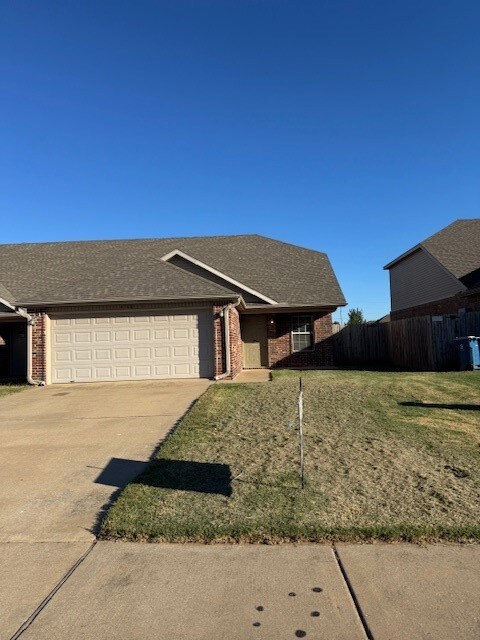 4300 SW Chapelstone Ave unit 1, Bentonville, AR 72712 - photo 2