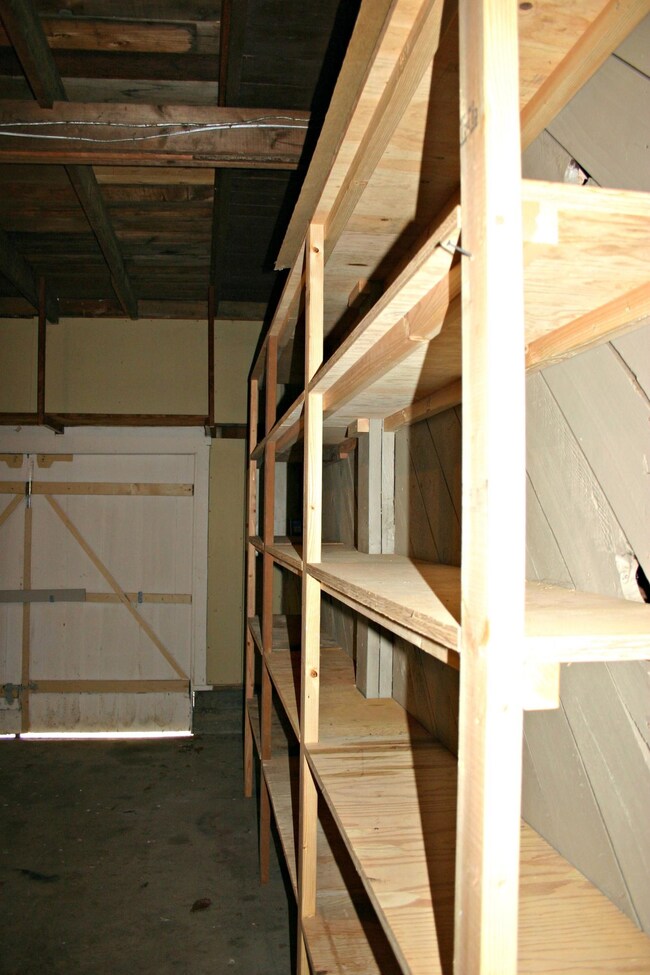 Shop/Storage