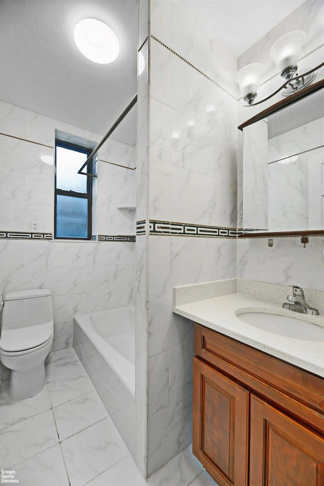 828 Gerard Ave unit 2G, Bronx, NY 10451 - photo 6