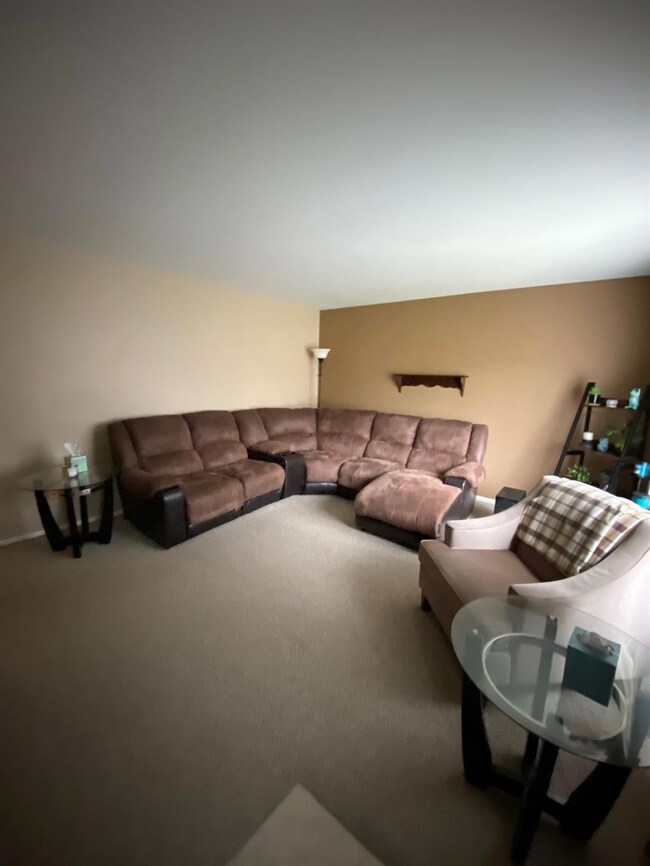 1707 E Rand St, Hobart, IN 46342 - photo 2