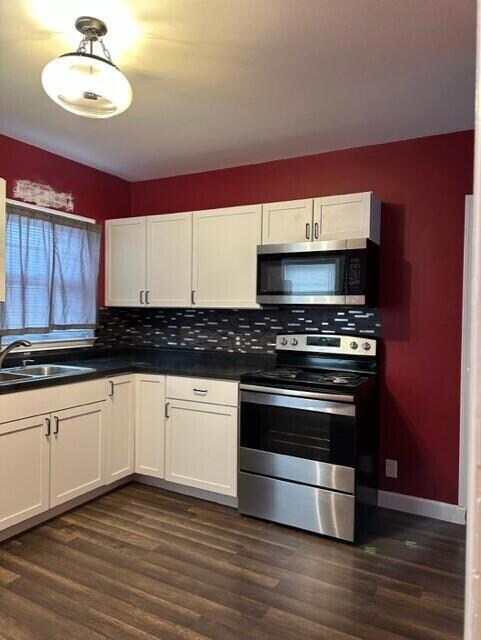 910 Orange Kitchen1