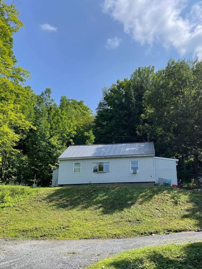 1416 Allen Hill Rd, Pomfret, VT 05068 - photo 7