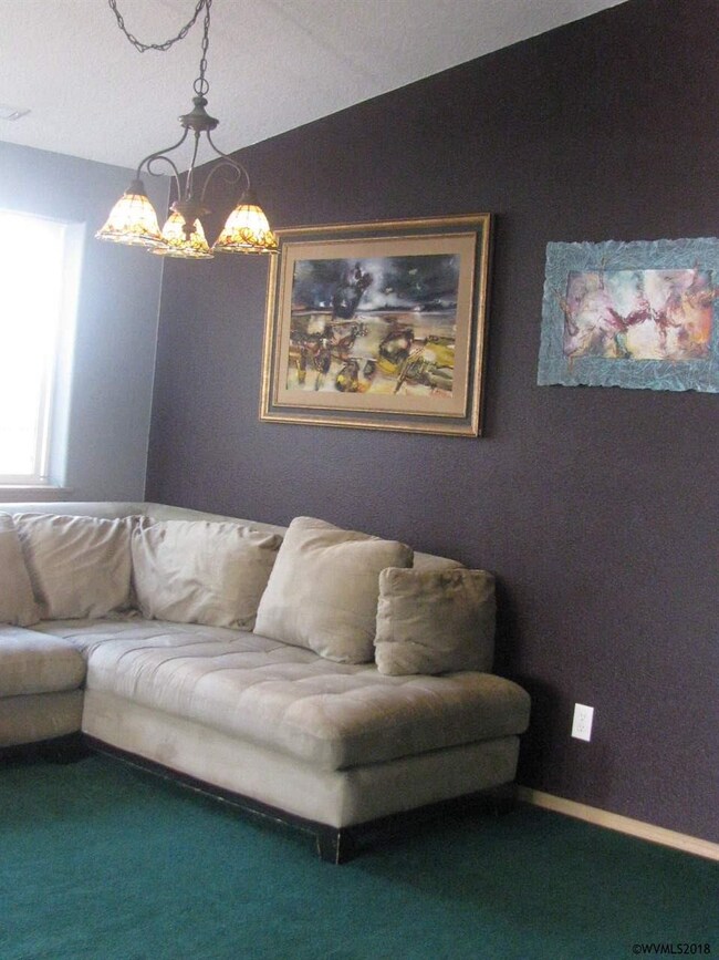 1427 S 7th St, Independence, OR 97351 - photo 4