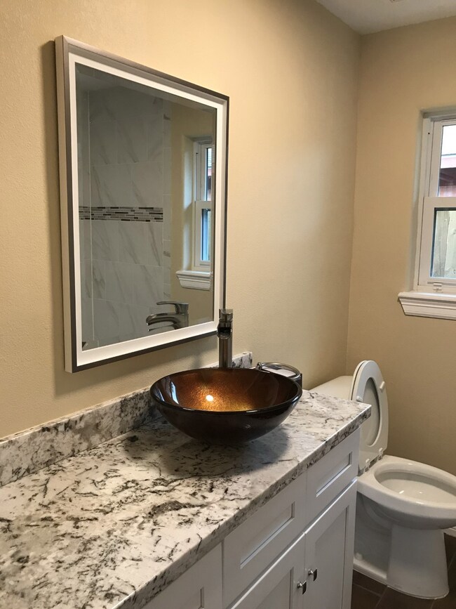 146 Bizerte St, Houston, TX 77022 - photo 2