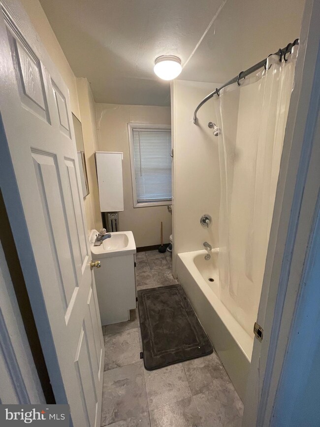 120 Elm Ave, Ardmore, PA 19003 - photo 4