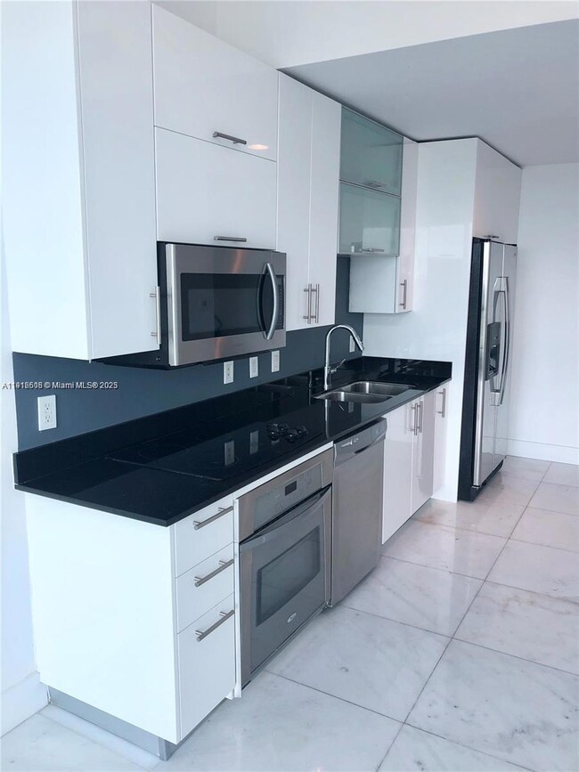 Infinity at Brickell unit 2803, Miami, FL 33130 - photo 2