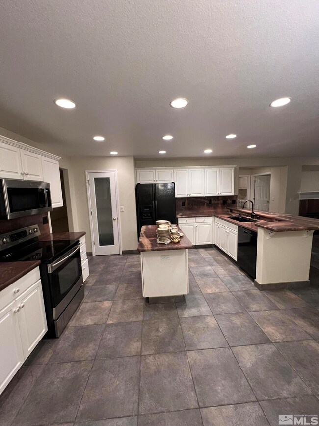 846 Francesca Way, Sparks, NV 89436 - photo 7