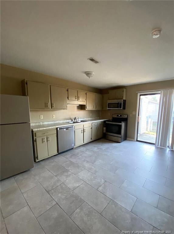 4225 David St unit B, Fayetteville, NC 28304 - photo 6