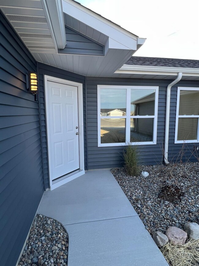 8649 Madison St, Merrillville, IN 46410 - photo 2