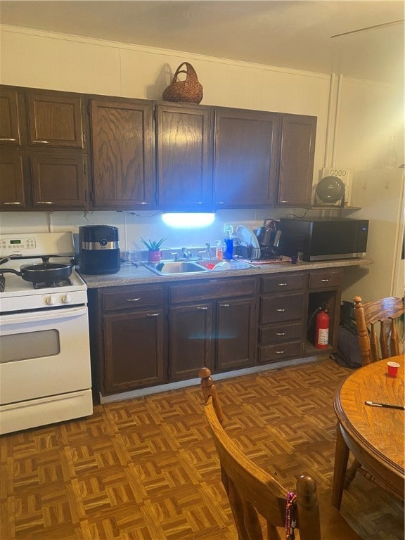 UNIT 1 EAT IN KITCHEN