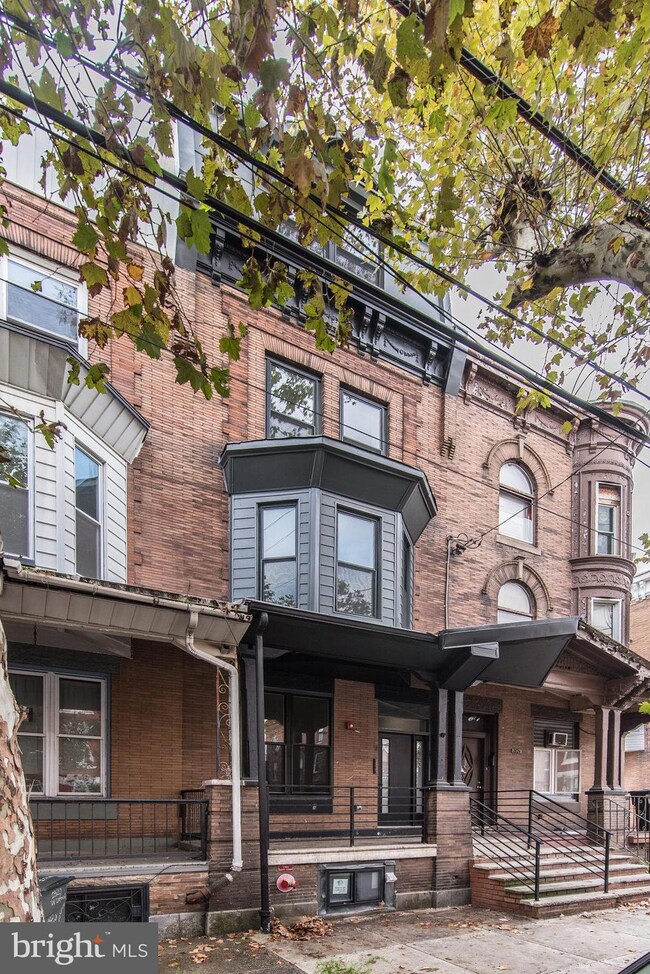 2822 W Oxford St unit 3, Philadelphia, PA 19121 - photo 2