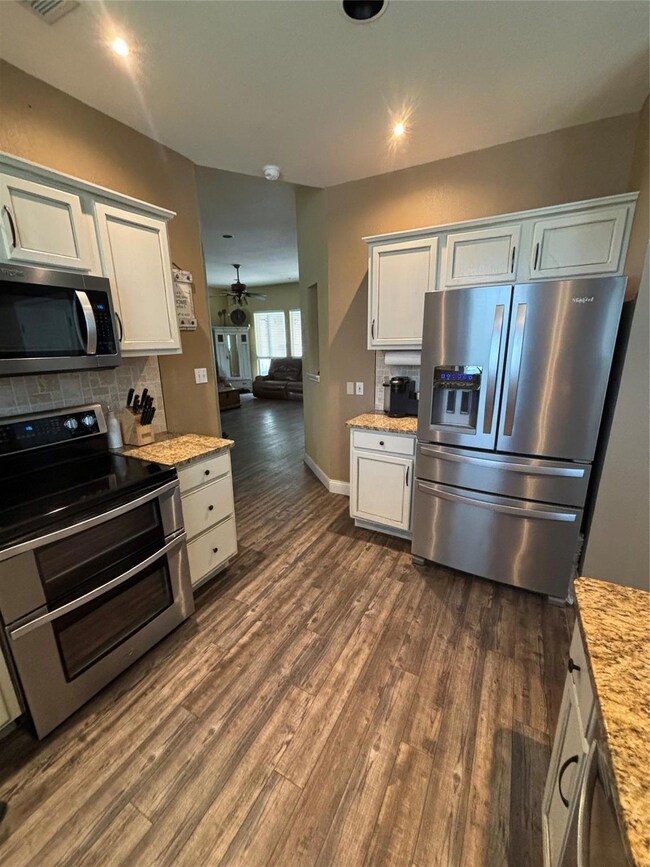 101 Woodrun Ct, Weatherford, TX 76087 - photo 4