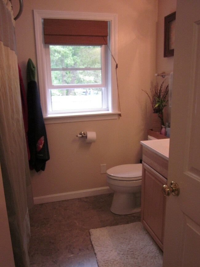 Full bath upstairs with radiant heat