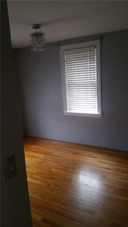 33 Ralston St, Warwick, RI 02888 - photo 2