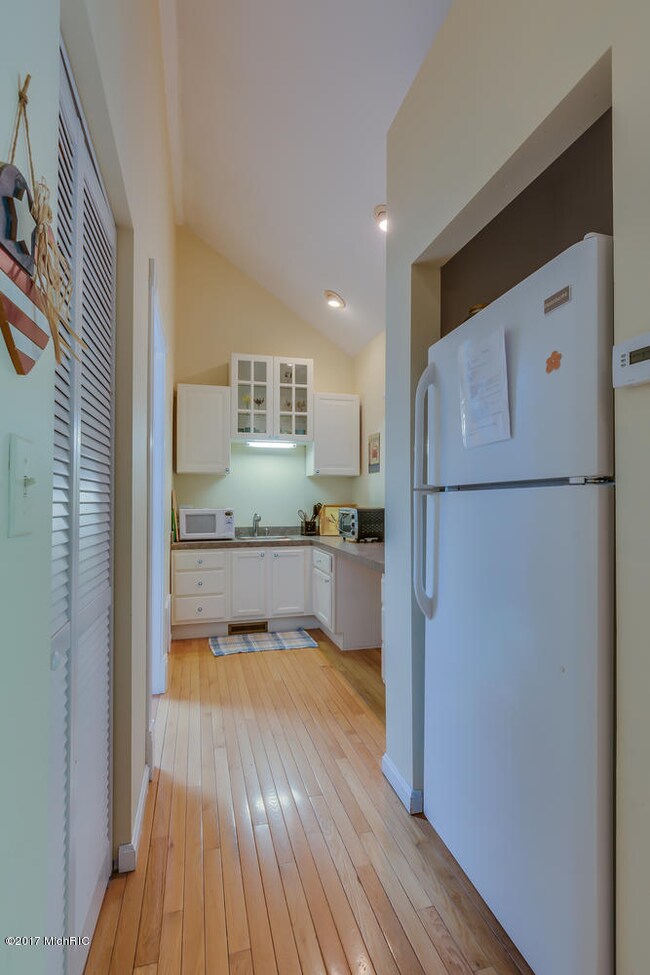 9652 Berrien St unit C-3, Union Pier, MI 49129 - photo 2