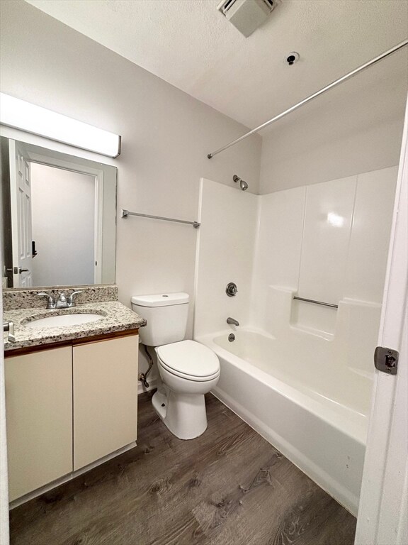 11 Langdon St unit 204, Everett, MA 02149 - photo 7