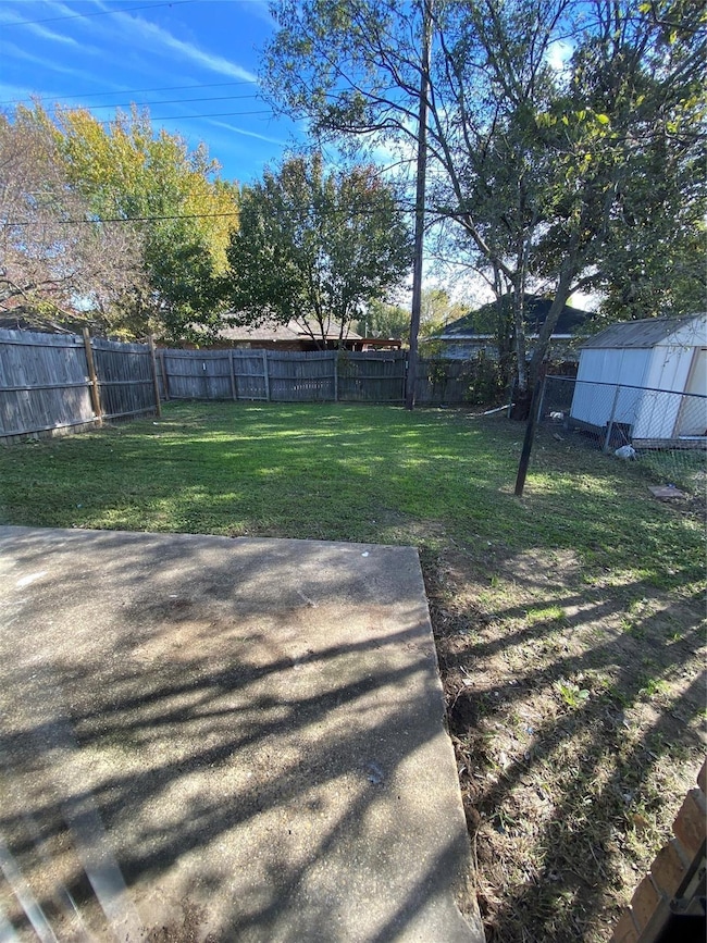 424 E Simonds