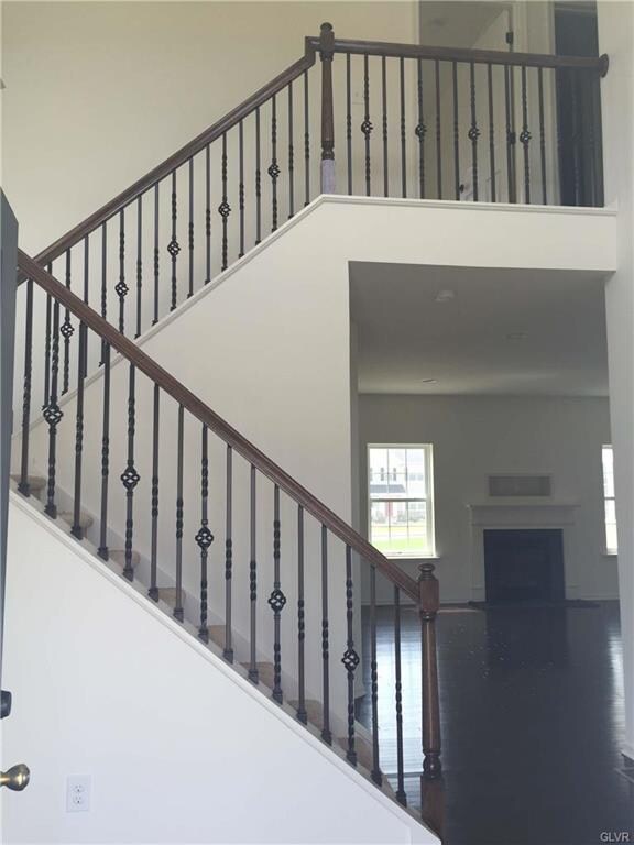 2175 Eagles Landing Dr unit 194, Nazareth, PA 18064 - photo 2