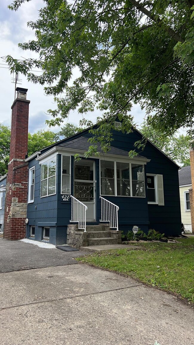 428 S Weyant Ave, Columbus, OH 43213 - photo 2