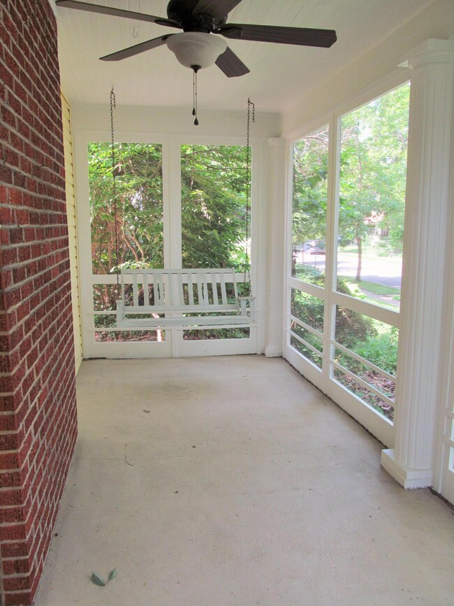 774 S Cassingham Rd, Columbus, OH 43209 - photo 4