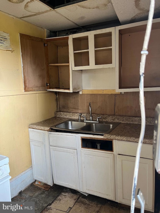 2917 Walbrook Ave, Baltimore, MD 21216 - photo 4