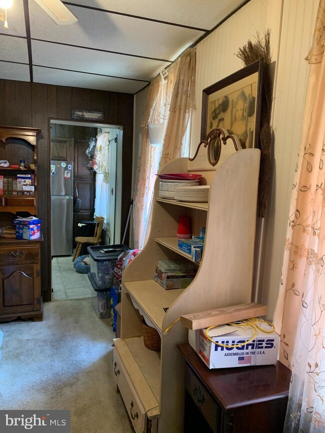 713 Locust St, Reading, PA 19604 - photo 5