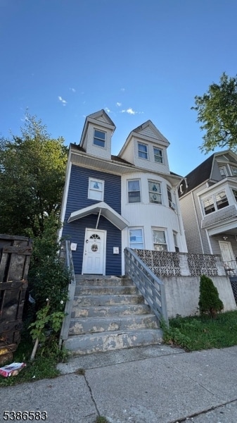 10 S 17th St, East Orange, NJ 07018 - photo 2