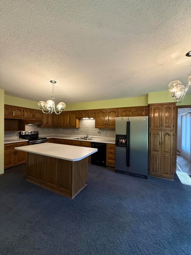 801 Overbrook Dr, Macon, MO 63552 - photo 4