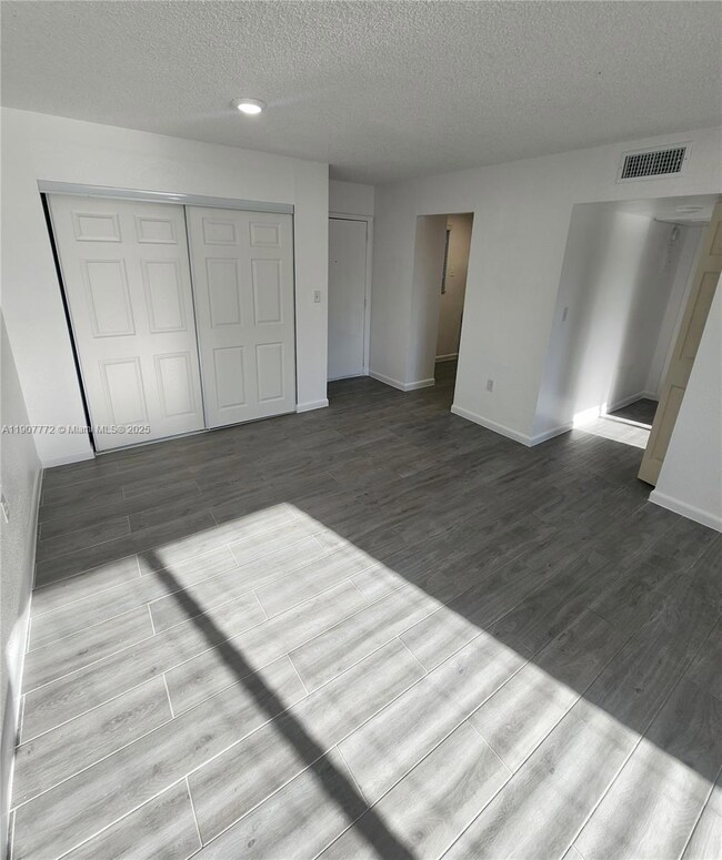 10900 SW 196th St unit 210, Cutler Bay, FL 33157 - photo 6