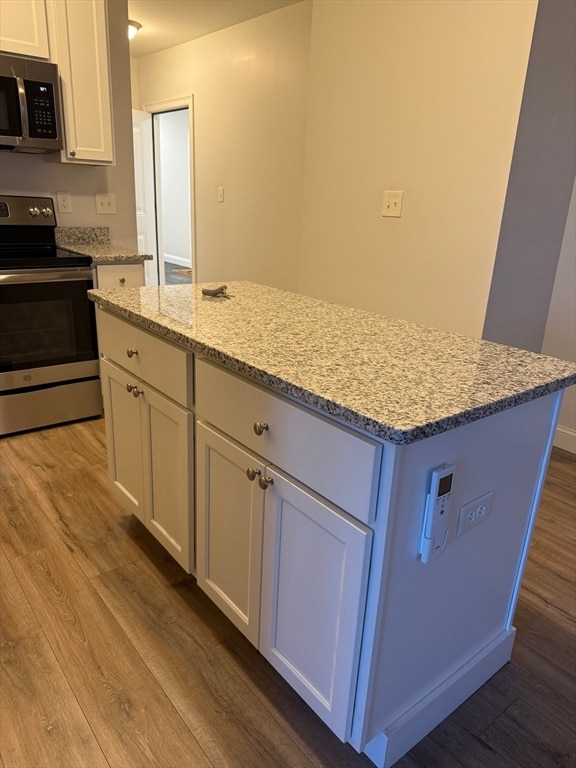 27 W Water St unit 211, Wakefield, MA 01880 - photo 3