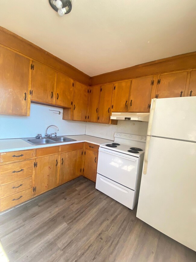 333 Kitchen image