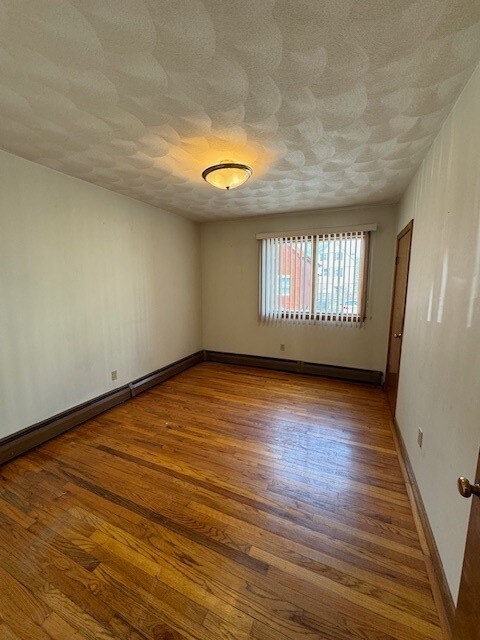 40 Bourne St unit 1, Bristol, RI 02809 - photo 7