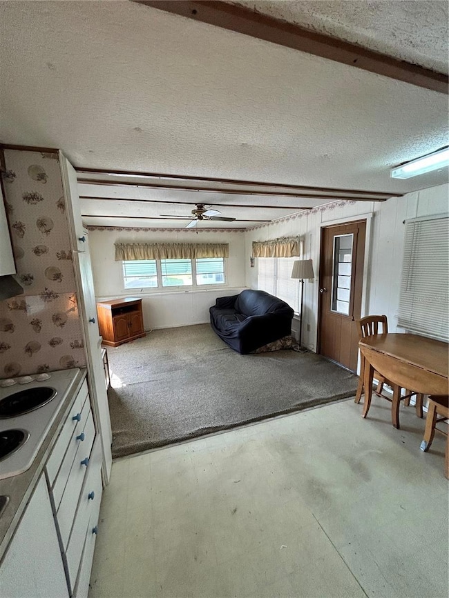 572 Marina Ln, Tavares, FL 32778 - photo 3