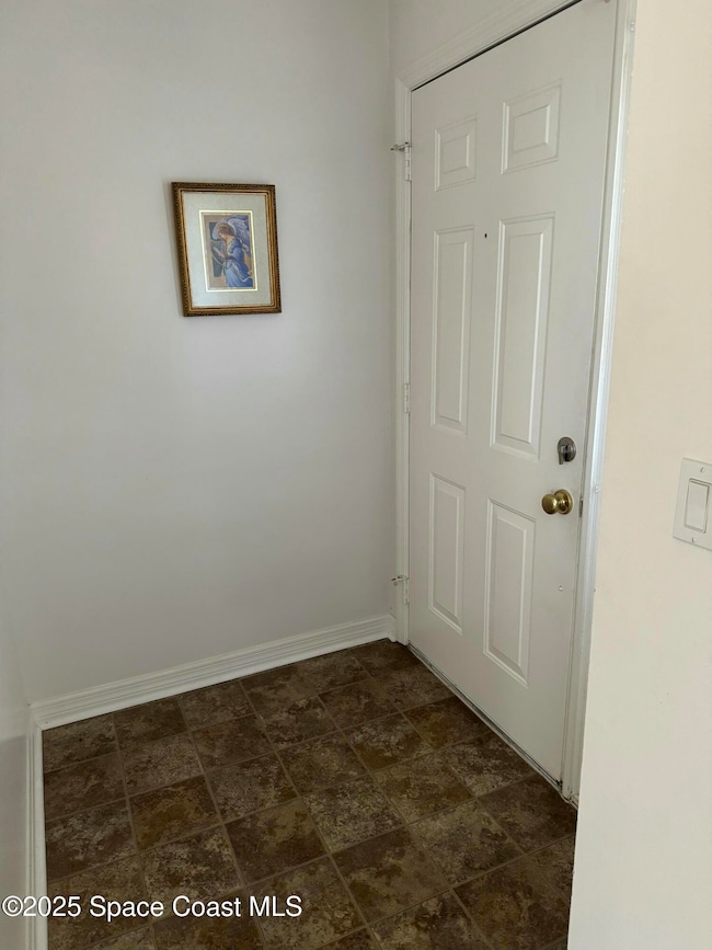 870 Cross Lake Dr, Melbourne, FL 32901 - photo 3