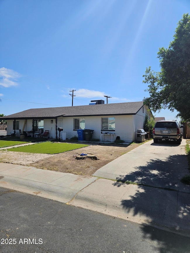 YELENIS 81ST AVE FRONT