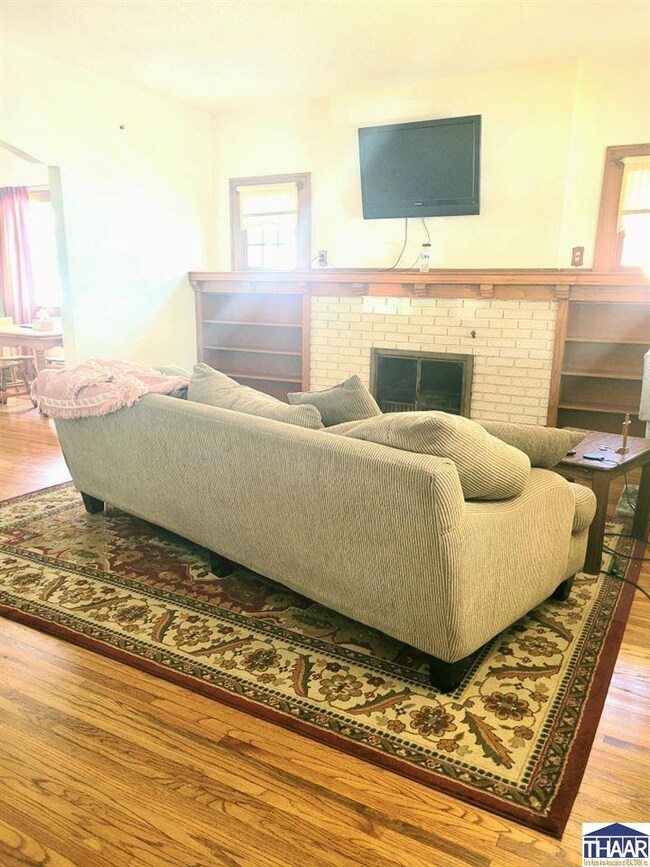 231 S 22nd St, Terre Haute, IN 47803 - photo 4