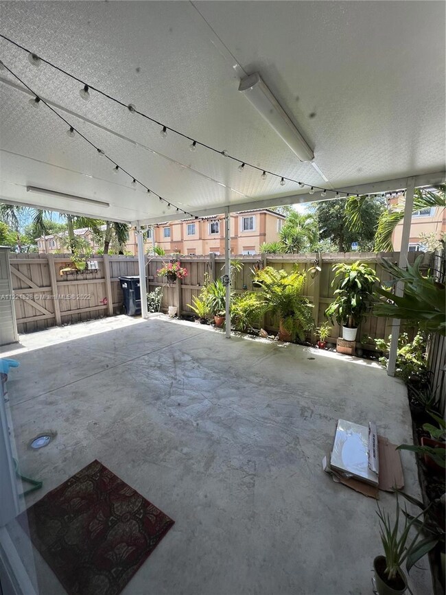 8374 SW 152nd Ave unit 47, Miami, FL 33193 - photo 5