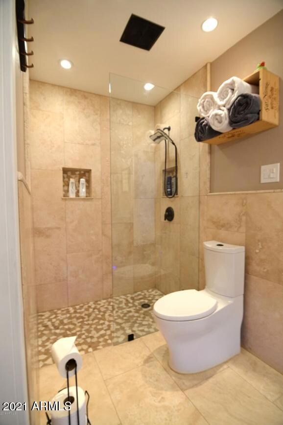 Upgraded Tile Shower